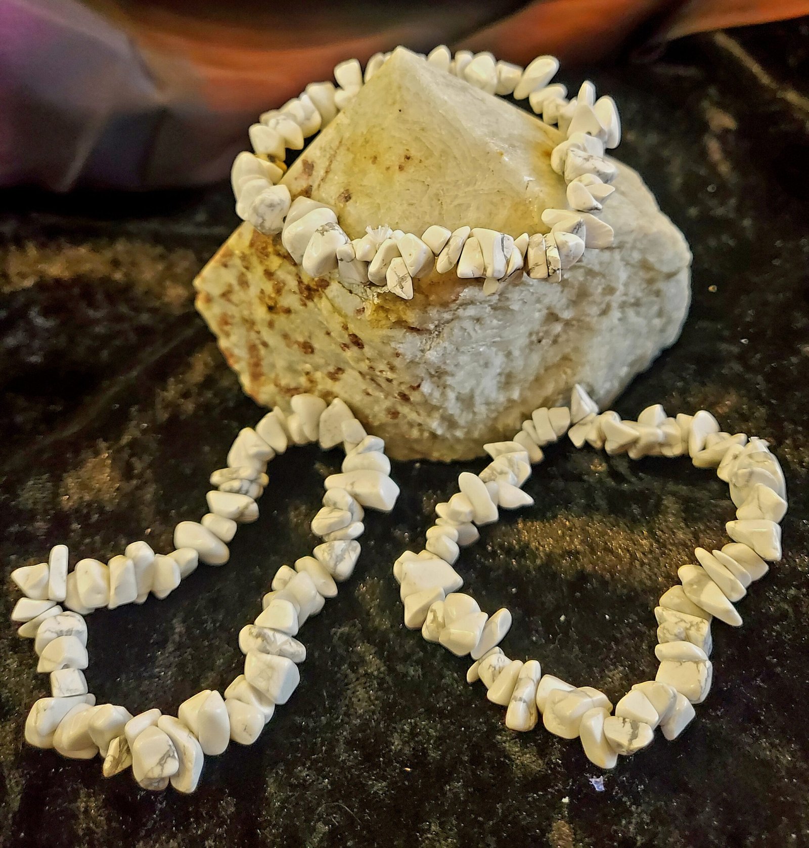 Howlite Chip Bracelet - Image 2