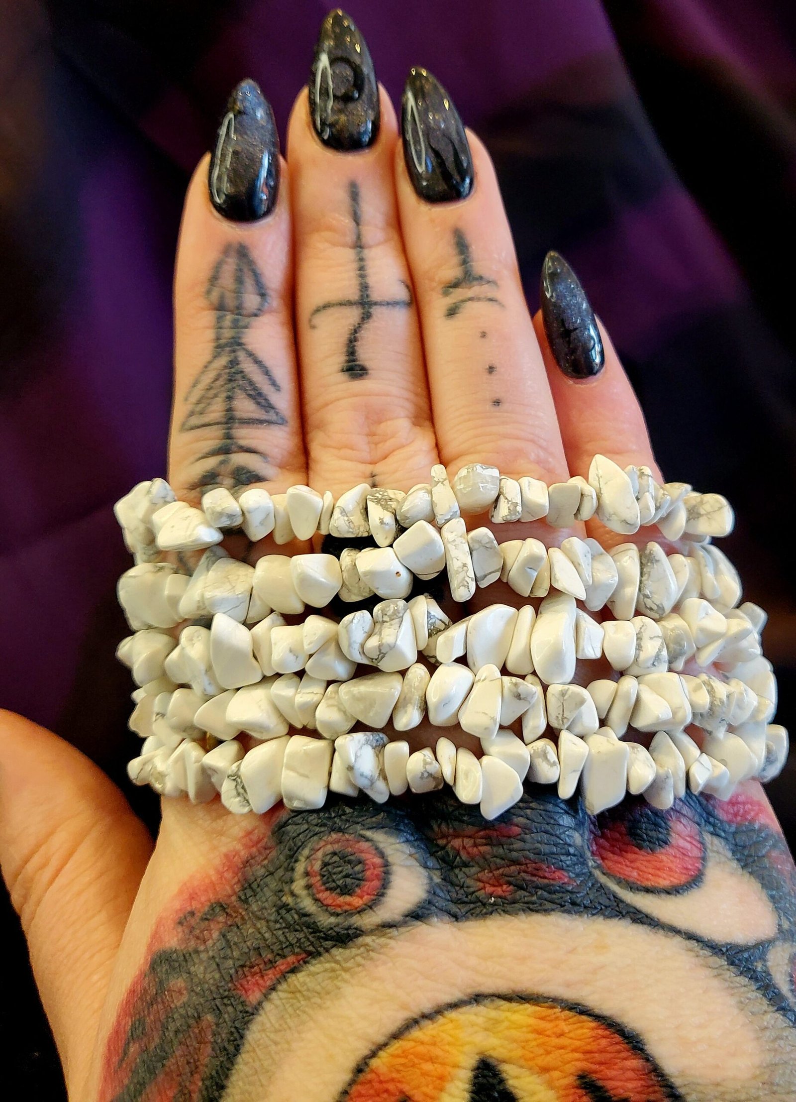 Howlite Chip Bracelet - Image 3